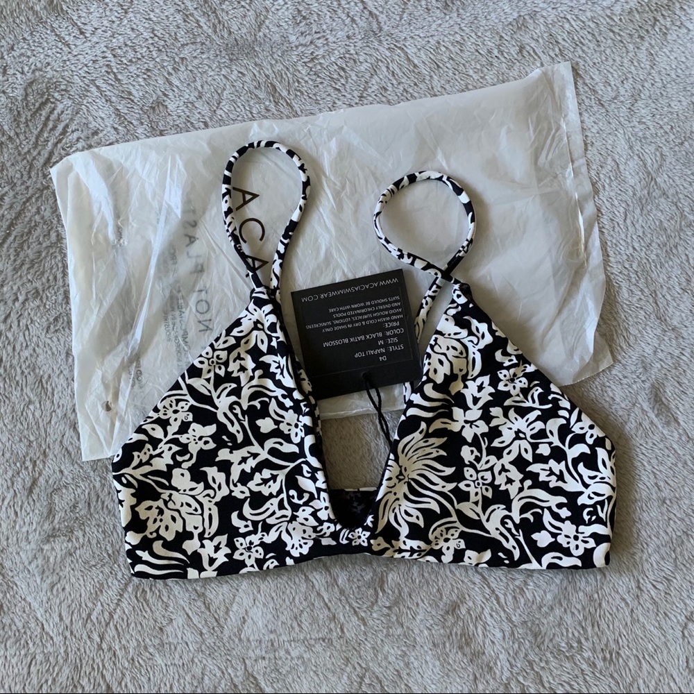 BLACK BATIK ACACIA